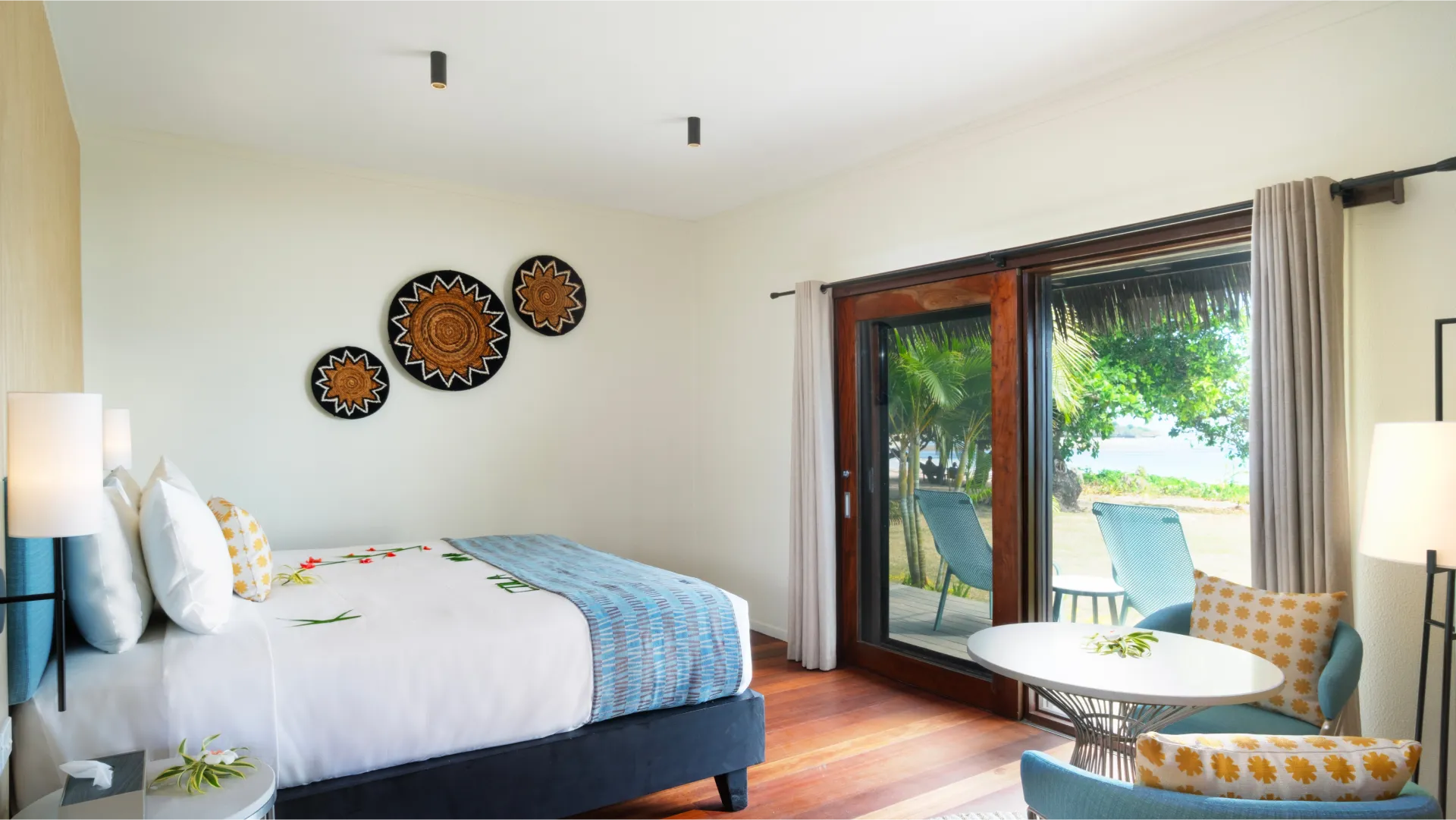 Deluxe Beachfront Bure interior